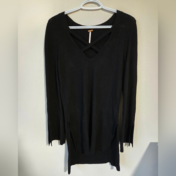 Free People Tops - 🖤 Free People Black‎ Knit Top With Criss Cross Front And Flare Sleeves
